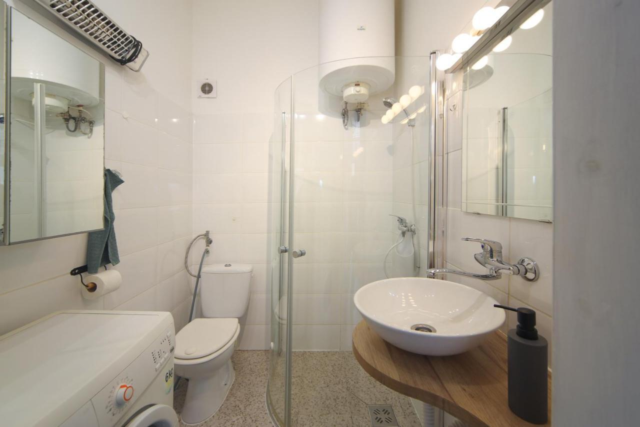 Cosy Studio Apartment With Airconditioner Budapest Ngoại thất bức ảnh